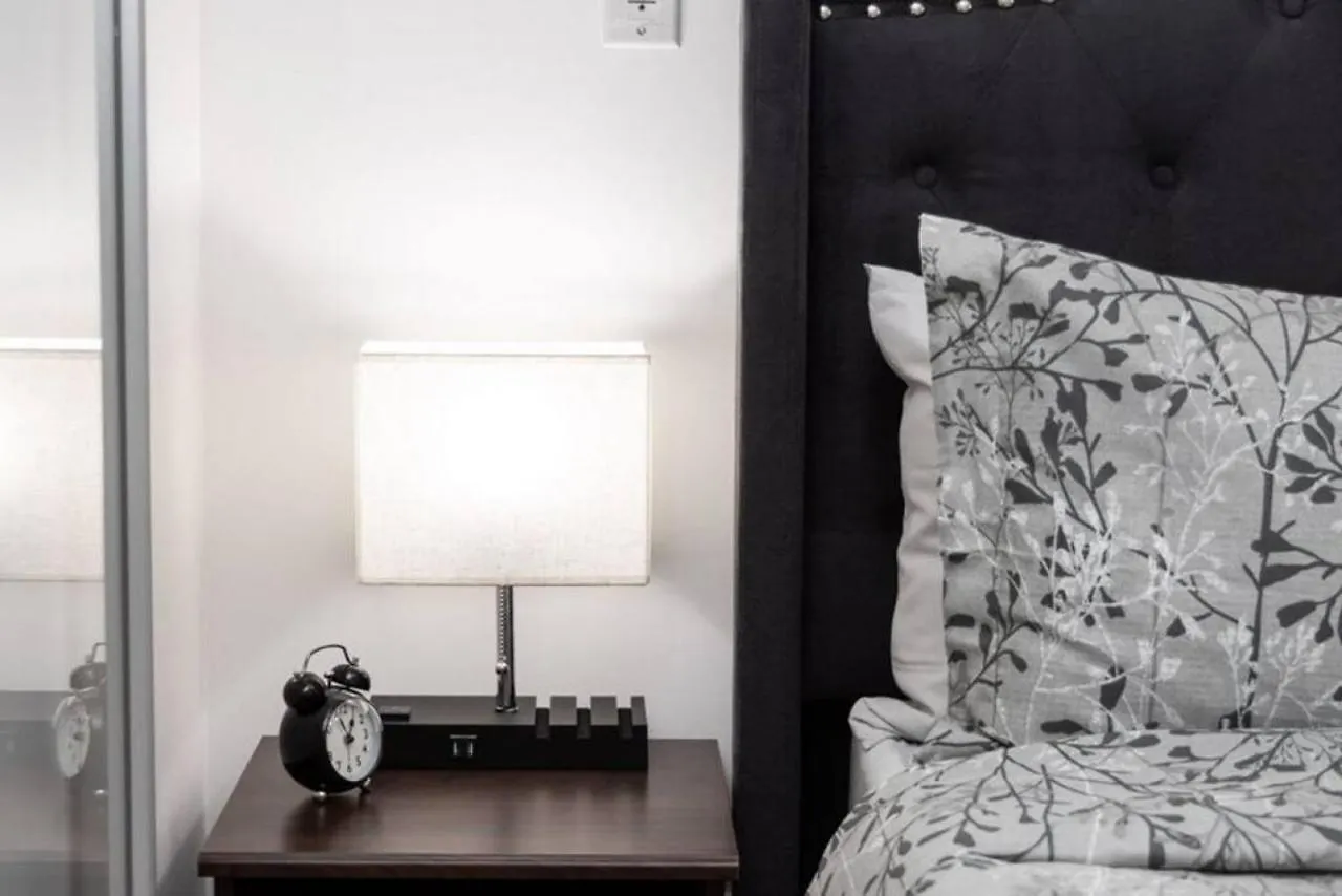 Сasa de vacaciones Urban Lifestyle 1Br Suite W Cn Tower And Lake View Toronto Canadá
